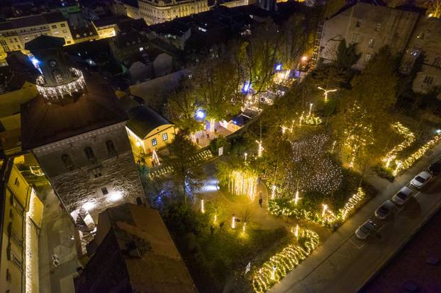 Pogled iz zraka na Advent u Zagrebu