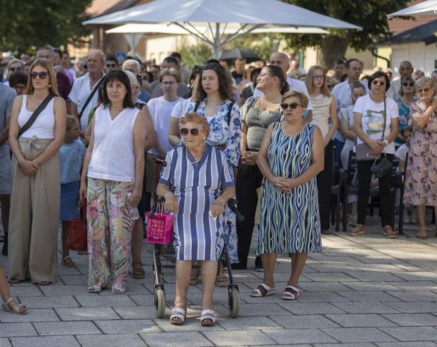 Misno slavlje u svetištu Gospe od Utočišta u Aljmašu na blagdan Velike Gospe
