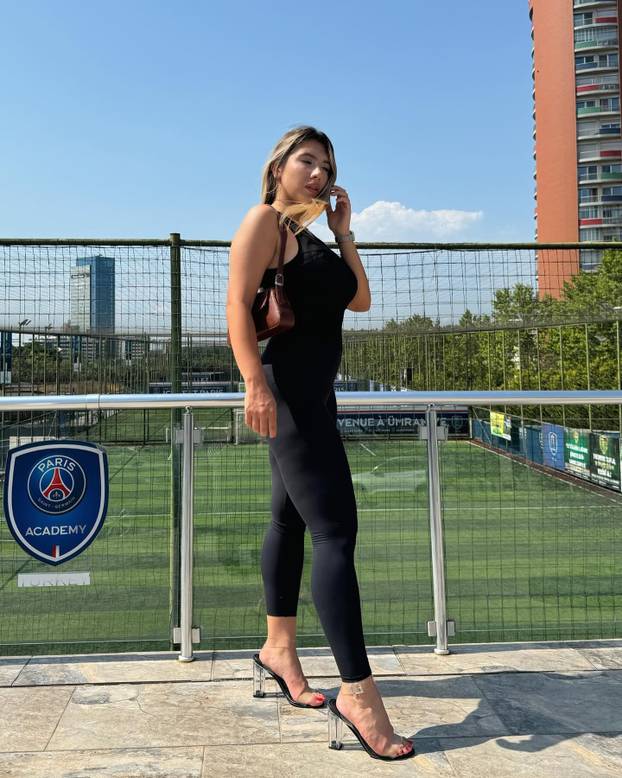 FOTO Tursku sutkinju zbog seks skandala izbacili iz nogometa. Pogodite čime se sada bavi...