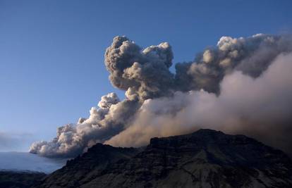 Vulkan opet 'spustio' dio aviona u Britaniji i Irskoj
