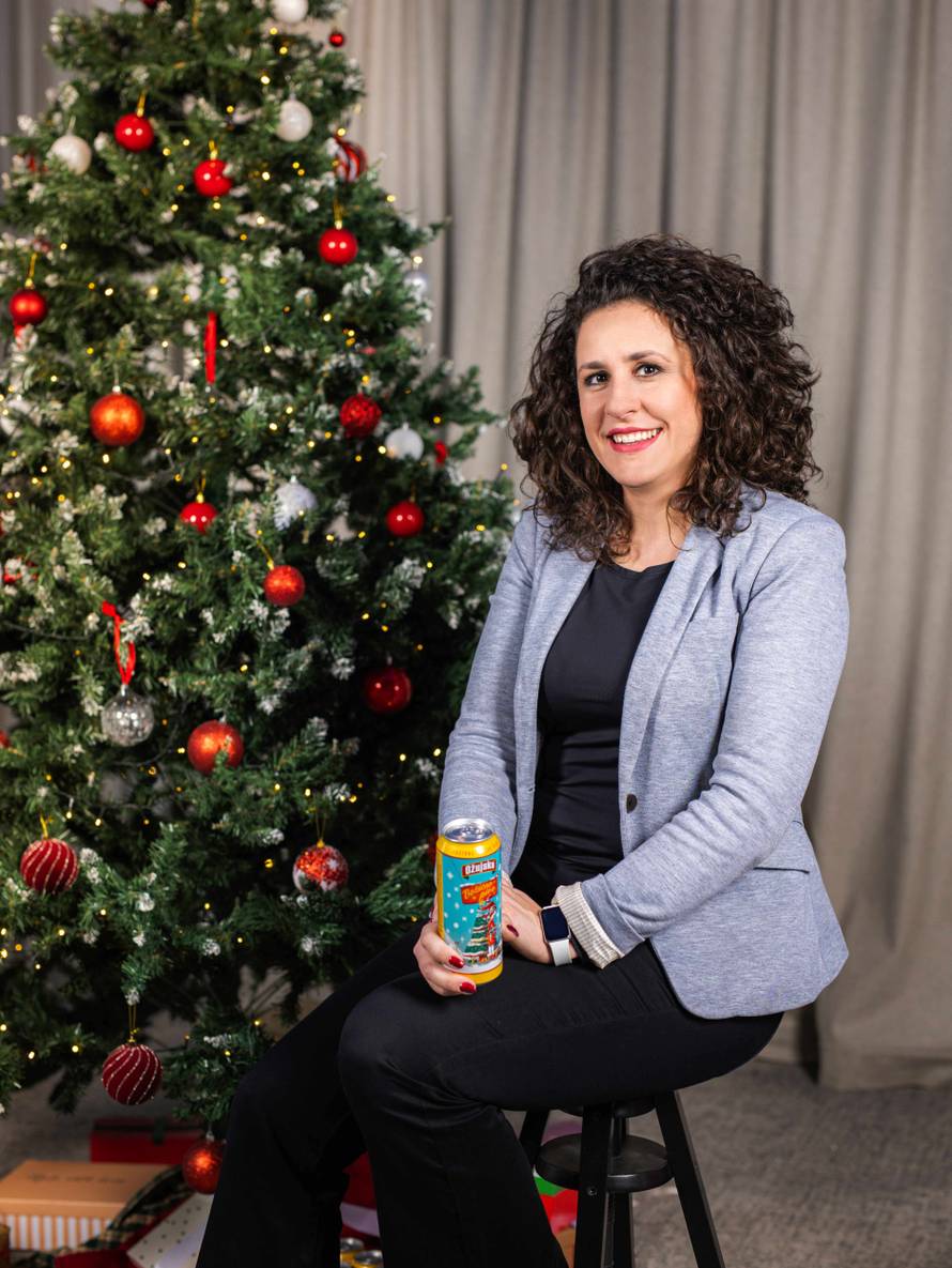 Novo izdanje Ožujskog Božićnog ilustrirao umjetnik Manuel Šumberac