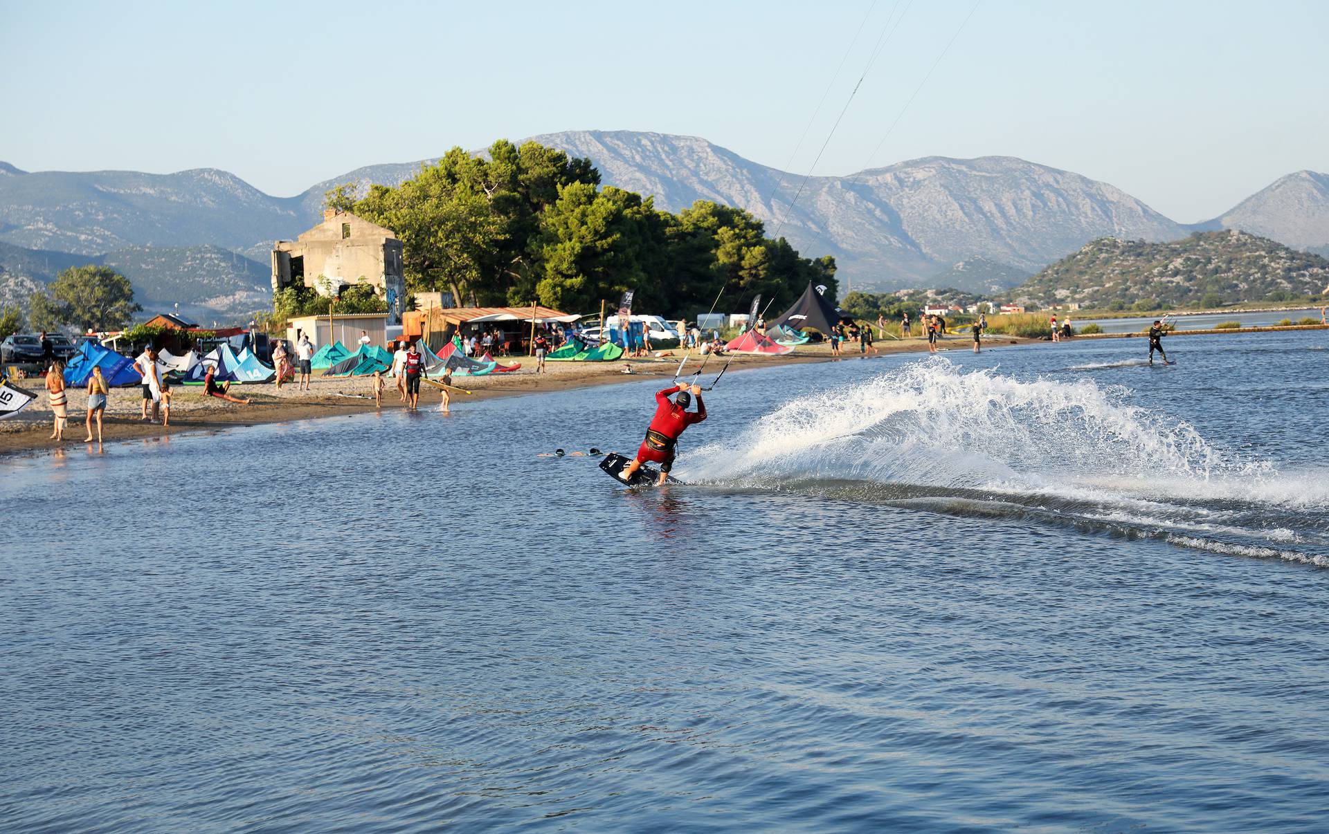 Ušće Neretve je postalo raj za kitesurfere i top destinacija, a za sve je zaslužan mladi Lovre