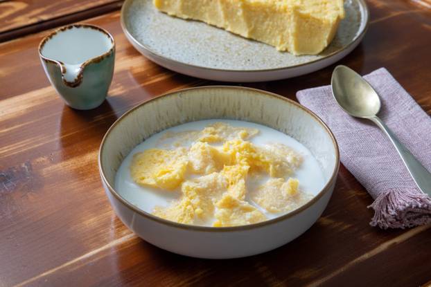 Corn,Polenta,And,Milk,In,Ceramic,Dish