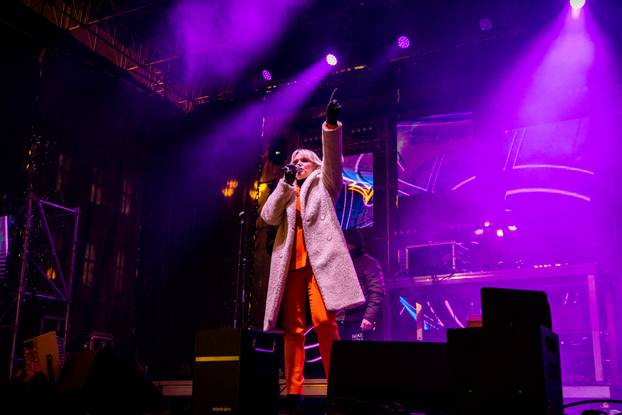 Tajči zapjevala za ulazak u novu godinu na Trgu Bana Jelačića