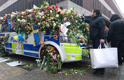 Šveđani odali počast žrtvama  stravičnog napada kamionom
