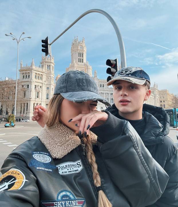 FOTO Influencerica šokirala: 'Dečko nogometaš i ja vodimo ljubav po sedam puta dnevno'