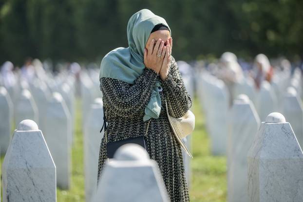 FOTO Od genocida u Srebrenici prošla je 31 godina. 'Nikada neću zaboraviti te prizore...'