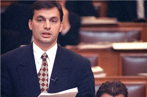 ORBANOVA KARIJERA  Bio je liberal pa konzervativac, a ima i muzej sa rijetkim fotografijama