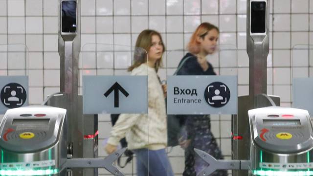 Facial recognition payment system at Moscow Metro