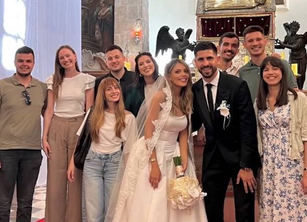 FOTO Sretno, mladenci! Vatreni napustio pripreme za Svjetsko prvenstvo kako bi se oženio...