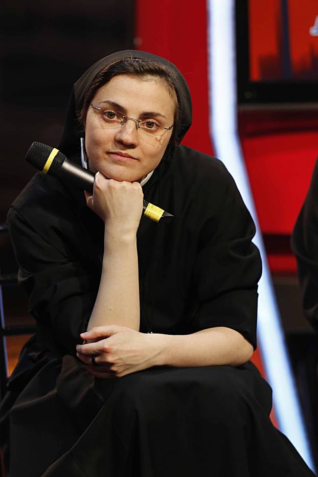 The Italian 'singing nun' Cristina Scuccia leaves her religious order