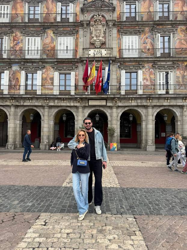 FOTO Pala pusa, a onda i sve ostalo! Maja i Šime nikad bliži na novoj romantičnoj destinaciji