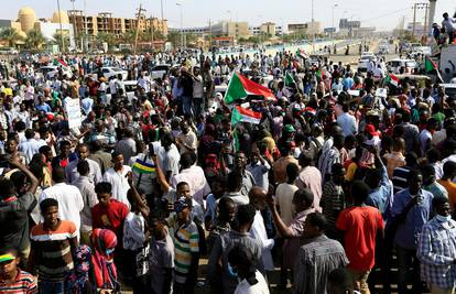 Sudan: Nakon vojnog udara izbili su nasilni prosvjedi