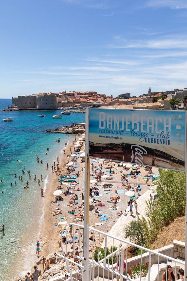 Dubrovnik: Gradske plaže već su pune kupača