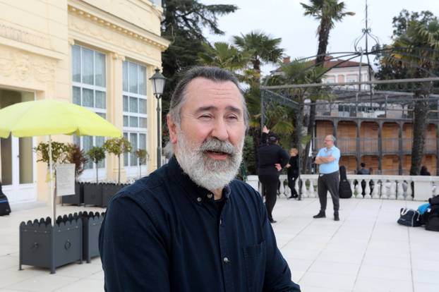 Opatijski Kukali kupanjem na Lidu oprostili se od Đorđa Balaševića