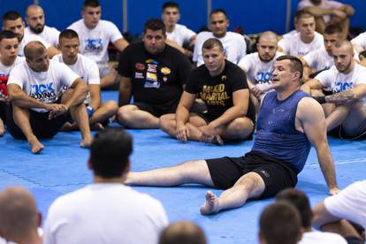 Mirko Filipović održao predavanje i trening na ljetnom kickboxing kampu u Splitu