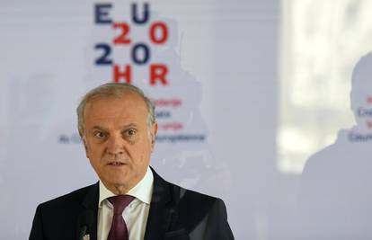 Bošnjaković: 'Obustavljaju se ovrhe na plaće i mirovine'