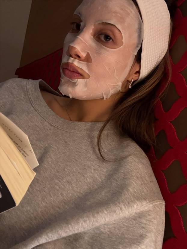 FOTO Ova olimpijka može sve. Na skijama osvaja medalje, a u tangicama podsjeća da je model