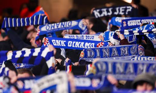 FOTO Bad Blue Boysi okupirali Emirates! Gađali su domaću zvijezdu i nadglasali domaćine