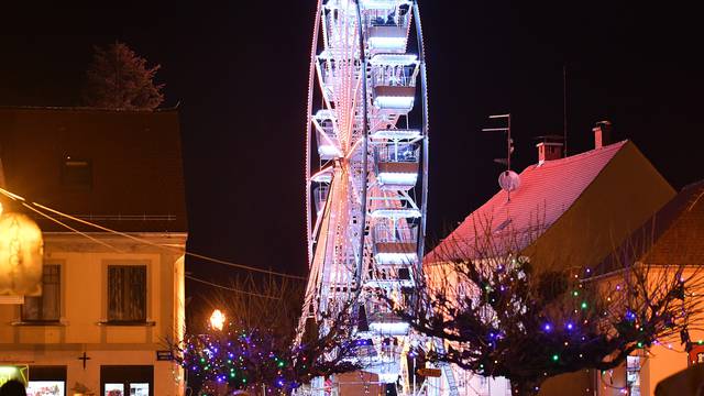 Najveća atrakcija na varaždinskom Adventu je panoramski kotač