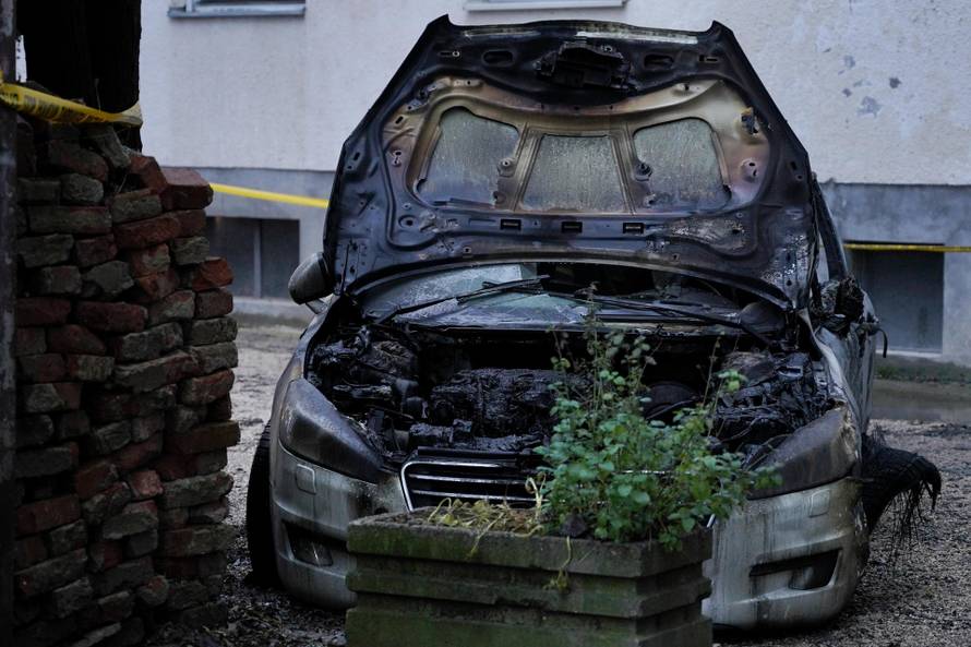 VIDEO Drama u Banjoj Luci: Eksplodirao još jedan automobil ravnatelja osnovne škole