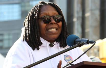 Whoopi Goldberg vratila se u emisiju nakon spornih izjava o holokaustu: 'Nedostajali ste mi'