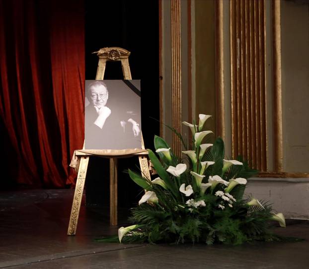 Commemoration of actor Boris Komnenic held at The big stage of the National Theater. Komemoracija glumcu Borisu Komnenic odrzana na Velikoj sceni Narodnog pozorista