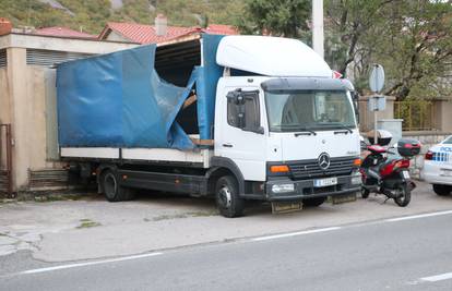 Uhitili Moldavca, prevozio čak 113 ljudi u kamionu kod Senja