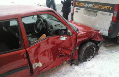Vozač Citroen Saxa oduzeo je prednost, pa skrivio nesreću