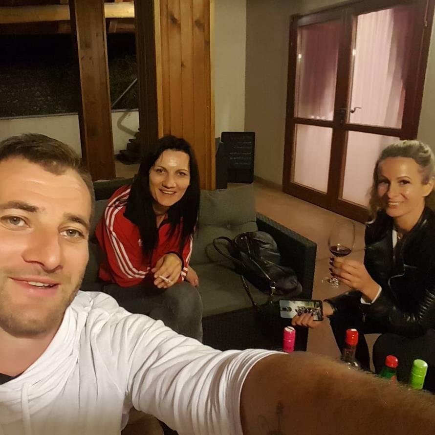 Nikolinina kuma provocirala: 'Vino i žene su najveći otrovi'