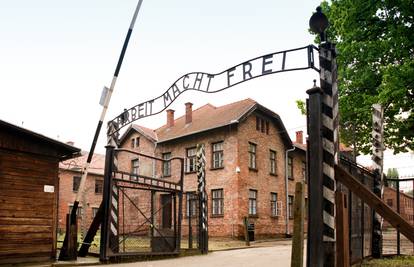 Muzej Auschwitz: Ruskom napadu na Ukrajinu suditi povijest, to je barbarski čin