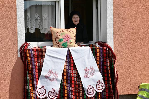 U Velikoj Kopanici održana manifestacija Uskrsno jahanje 