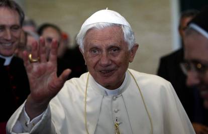 Papu Benedikta nadbiskup uvukao u sukob s Turskom