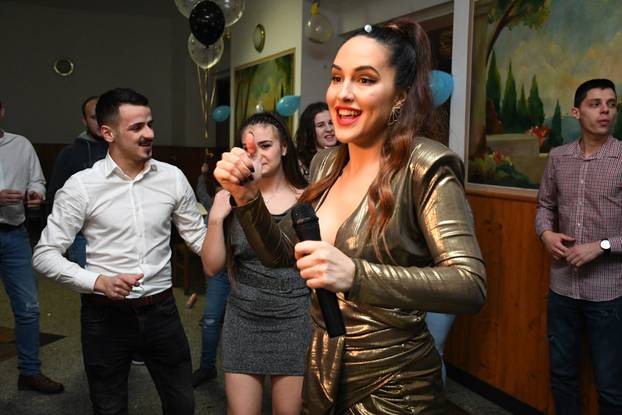 Novo Virje: Lana Jurčević na proslavi rođendana svojih fanova