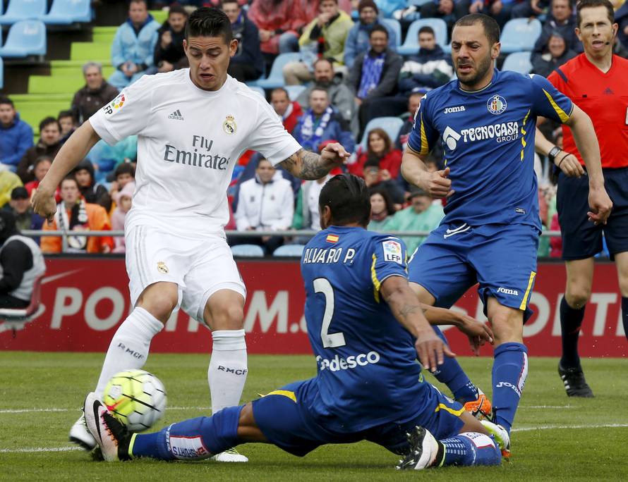 Football Soccer - Spanish Liga BBVA - Getafe v Real Madrid