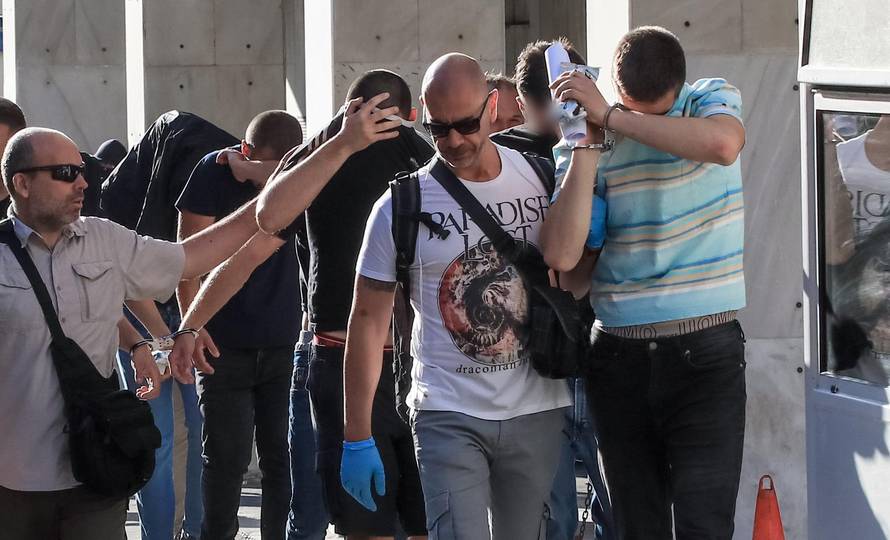 Nastavljaju se ispitivanja navijača u Ateni