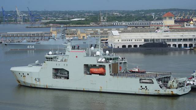 Canadian navy patrol boat HMCS Margaret Brooke enters Havana's bay