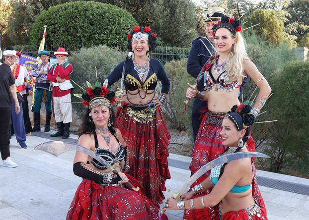 Šibenik: Nakon mimohoda otvoren je 16. Sajam u srednjovjekovnom Šibeniku