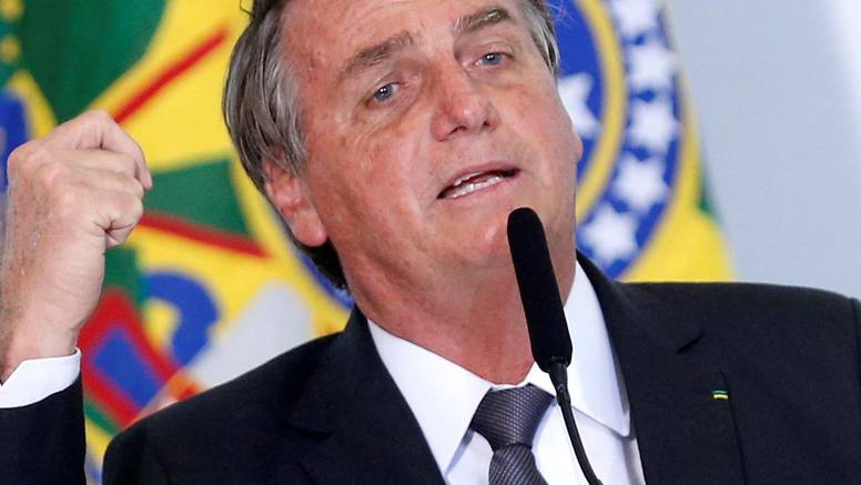 Kakvo lupetanje... Predsjednik Brazila tvrdio da cijepljeni brže razviju AIDS. Završio na sudu