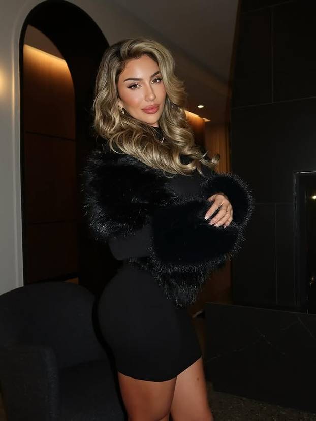 FOTO Tijelo joj je čista poezija! Lauren je najbolja motivacijska influencerica 2025. godine