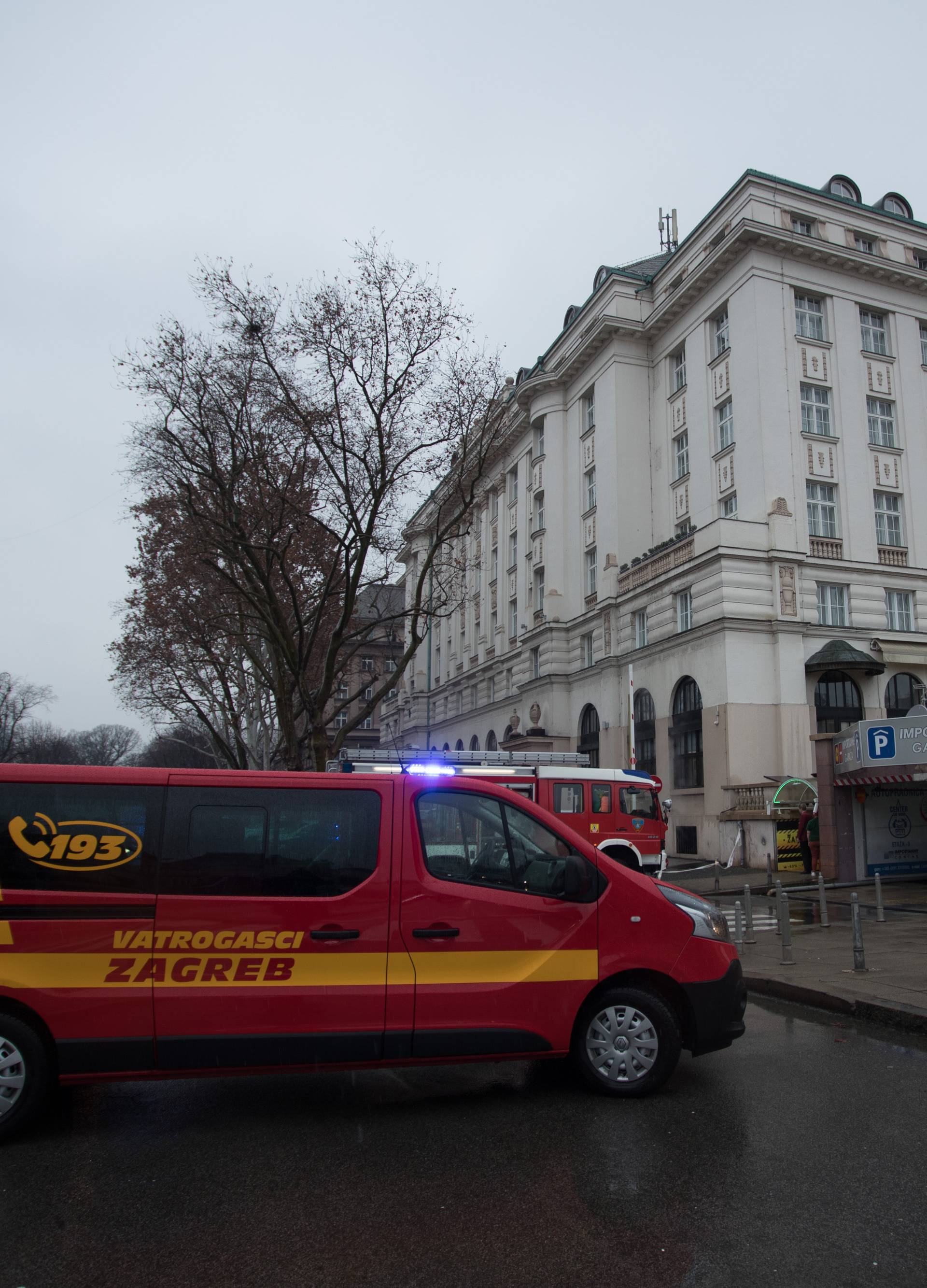 Zagreb: Vatrogasci gase poÅ¾ar koji je izbio u sauni Hotela Esplanade
