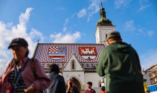FOTO Lijepo vrijeme izmamilo turiste u razgledavanje Zagreba