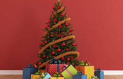 Božićno drvce nekad se kitilo orasima, lješnjacima, vatom...
