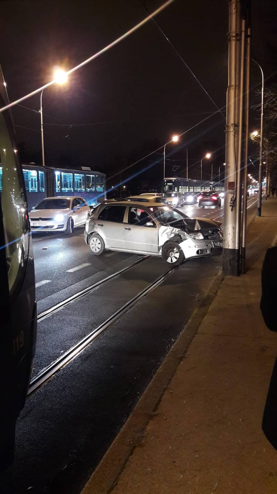 Sudarila se dva tramvaja i dva automobila, nema ozlijeđenih