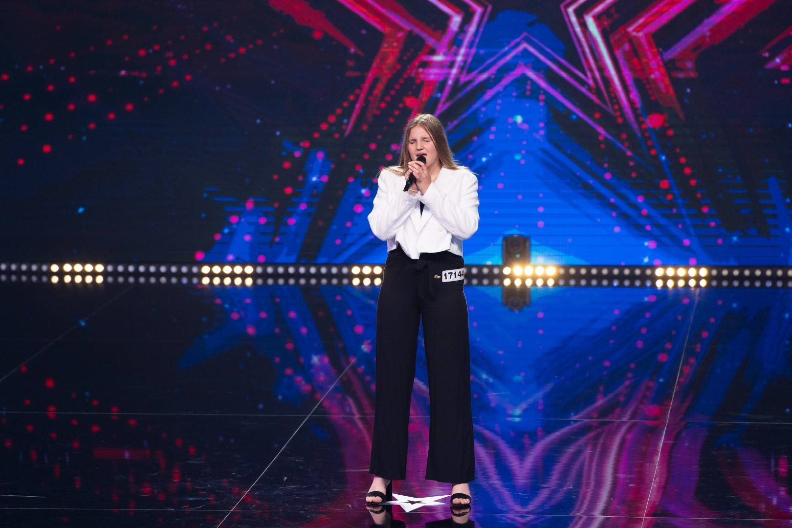 Završila je druga epizoda showa 'Supertalent': Emina i njezina lutka su osvojile zlatni gumb!