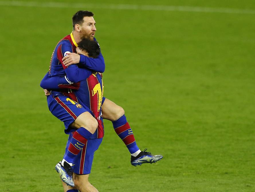 La Liga Santander - Real Betis v FC Barcelona