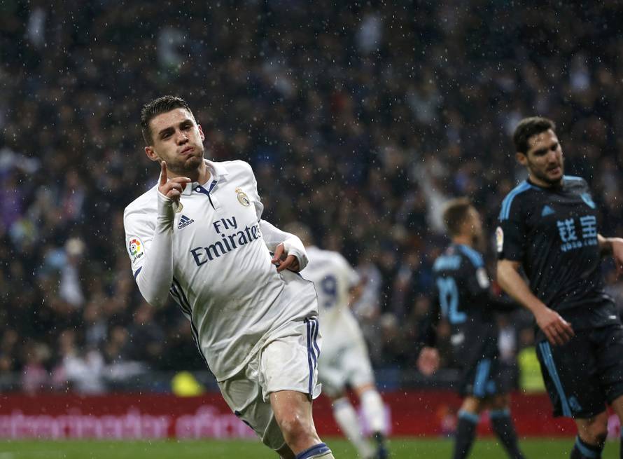 Football Soccer - Real Madrid v Real Sociedad - Spanish Liga Santander