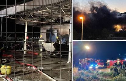VIDEO Požar u Kaštel Štafiliću: Izgorjeli gumenjaci u hangaru