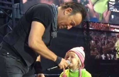 Pogledajte kako je djevojčica oduševila Brucea Springsteena