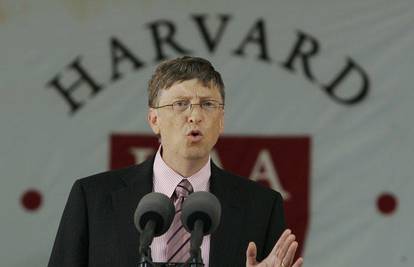 Bill Gates konačno dobio diplomu na Harvardu